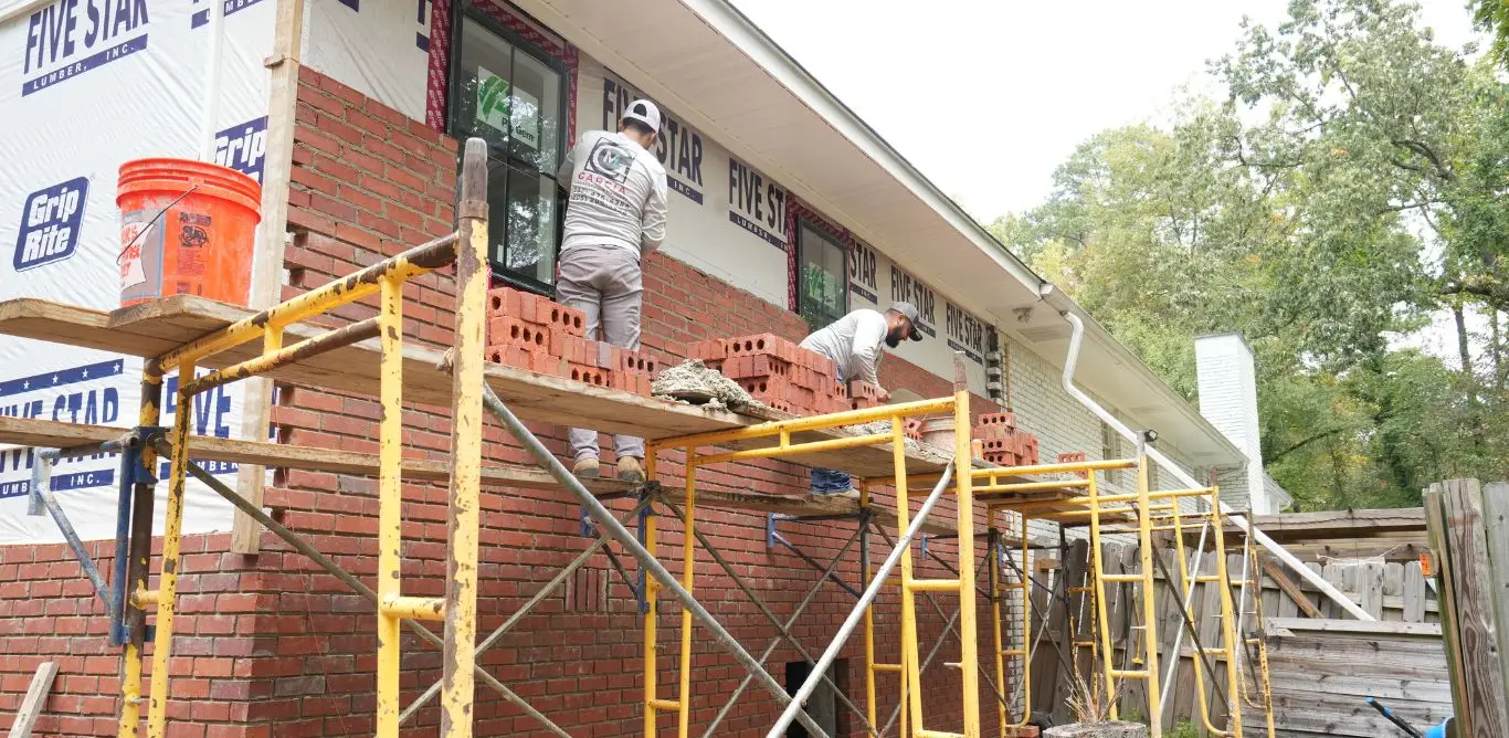 Tips for Dealing with Insurance Adjusters in Birmingham, AL.