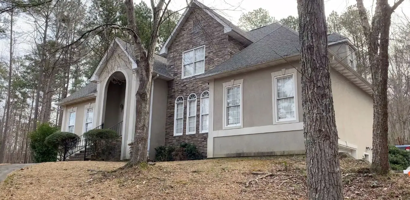 A house in Pelham AL with Versetta stone