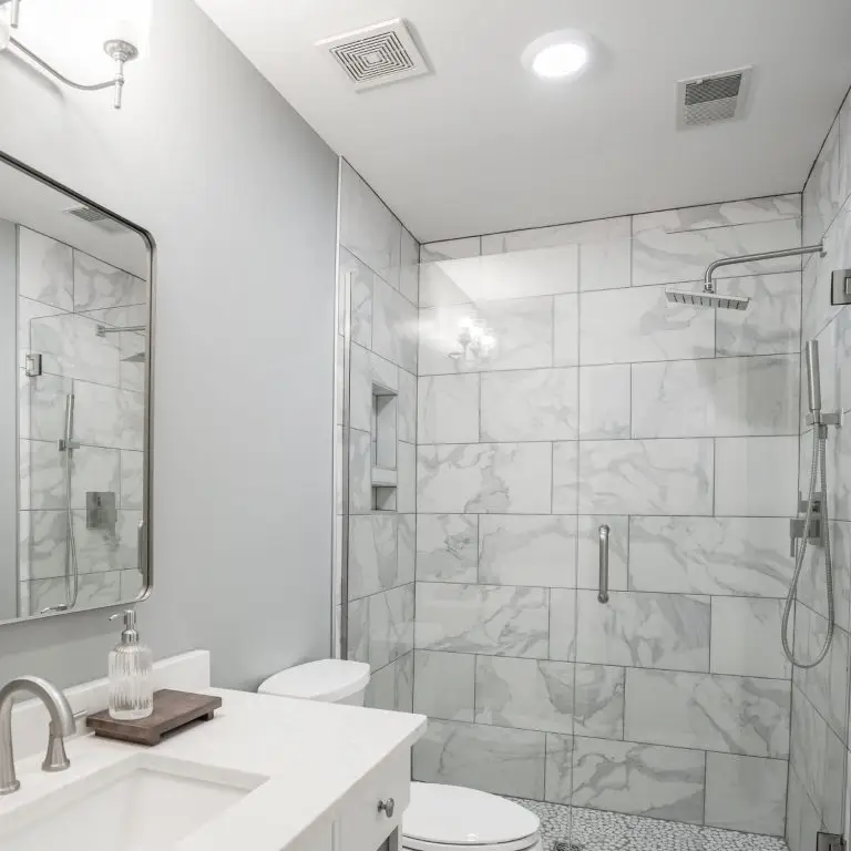A newly remodeled 5x10 bathroom in Hoover, AL representing our cost breakdown.